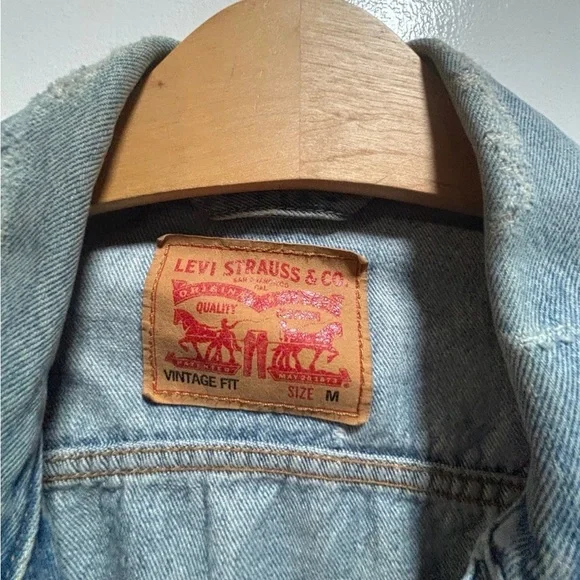 Levi's Light Blue Denim Jacket - Men's Jean Trucker - Picture 2 of 3